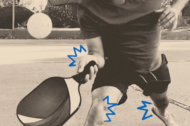 Dấu hiệu khi đánh pickleball bị đau tay