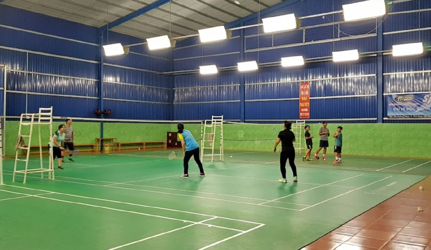 Sân cầu lông Đào Nguyên