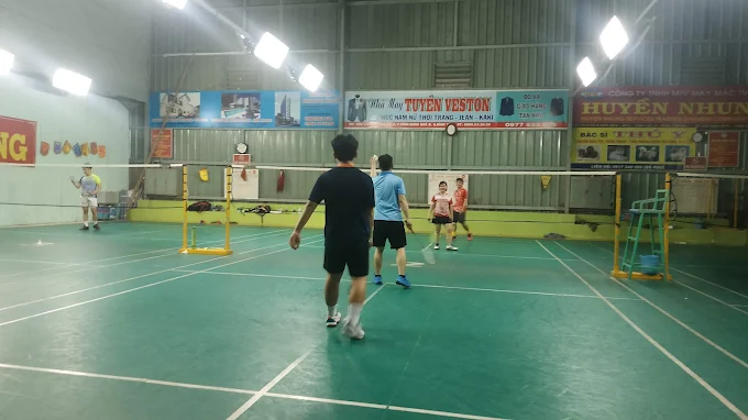 Sân cầu lông Đồng Đội