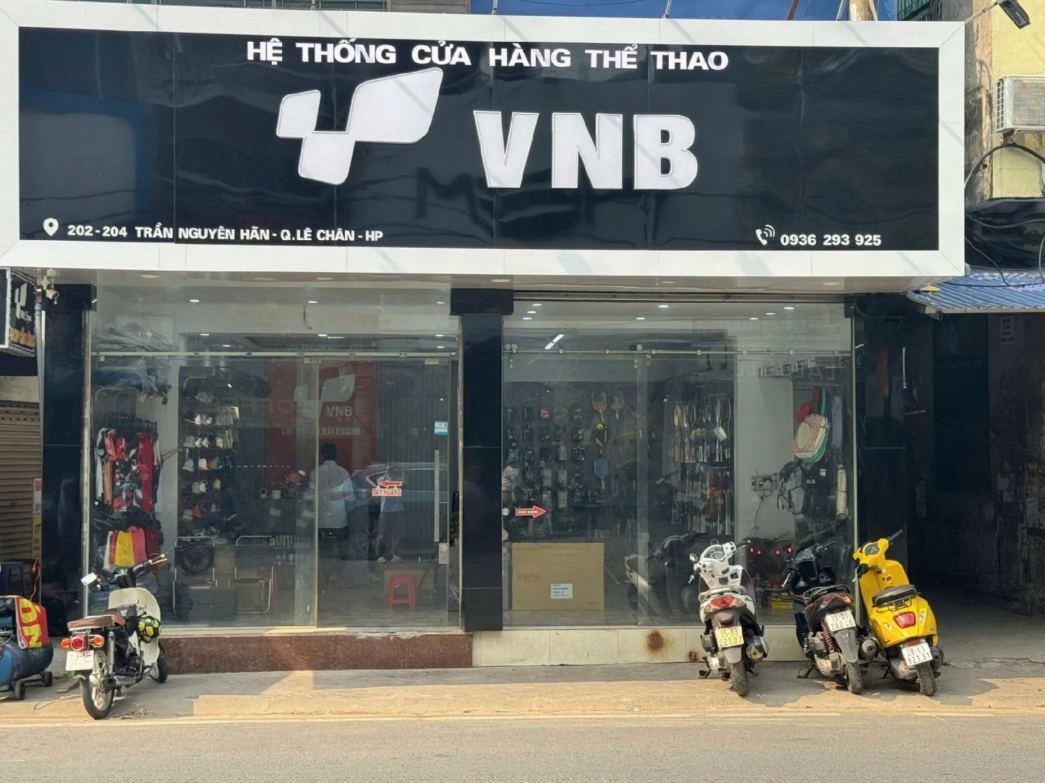 Cửa hàng bán vợt cầu lông Hải Phòng và Shop cầu lông Hải Phòng - VNB Sports Hải Phòng