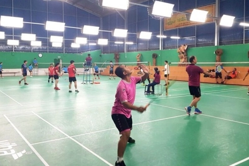  Sân banh xã Tân Thạnh Tây