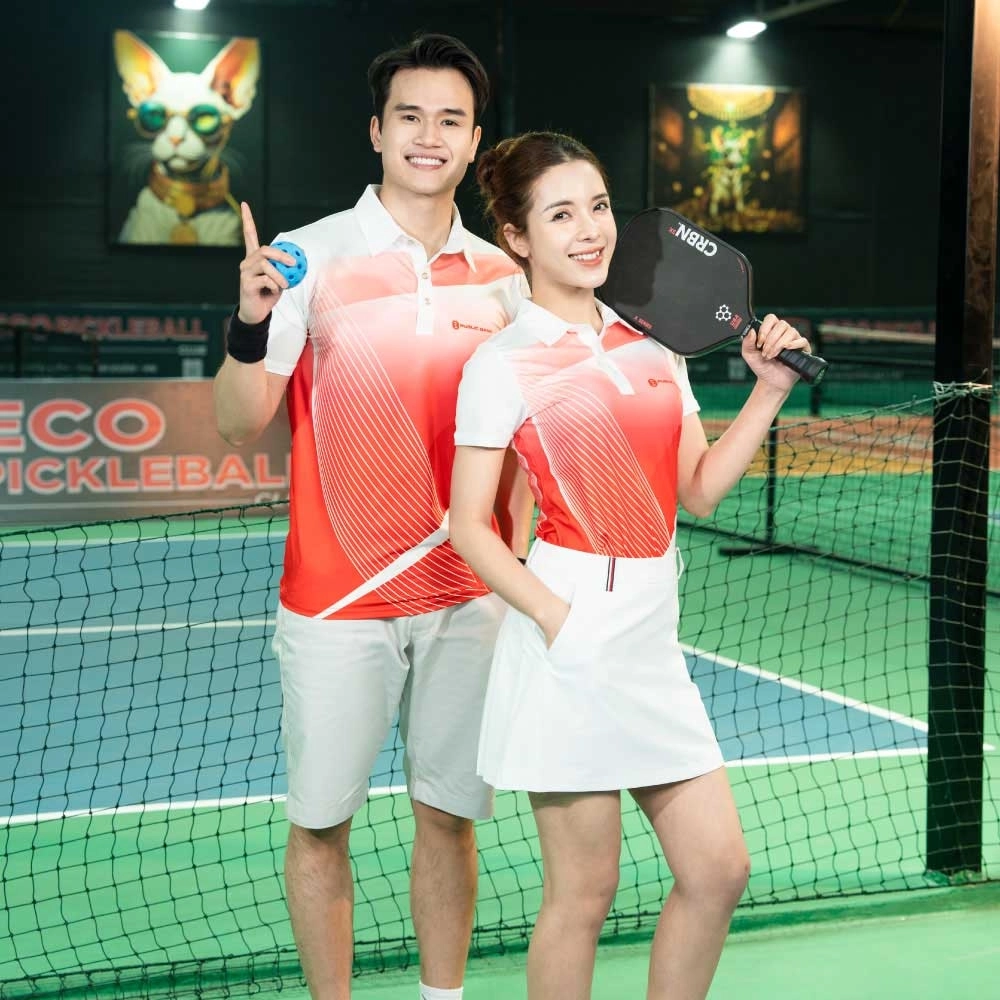 đồng phục pickleball phồ màu trắng đỏ đơn giản