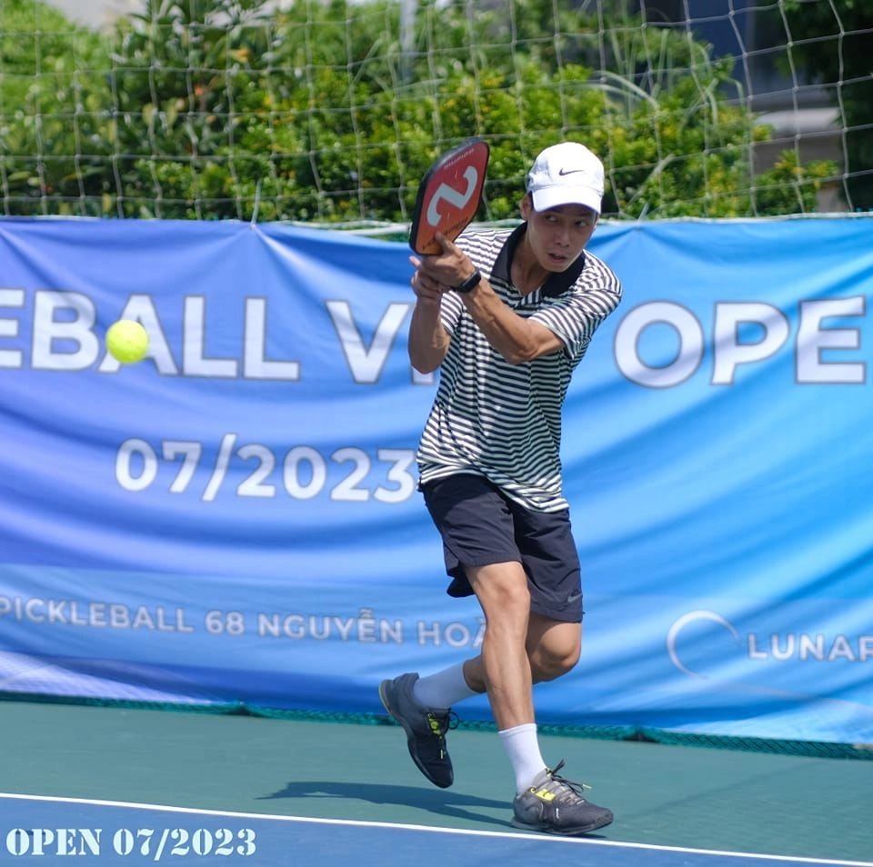 Cụm sân ETennis & Pickleball Viet Hoàng Mai