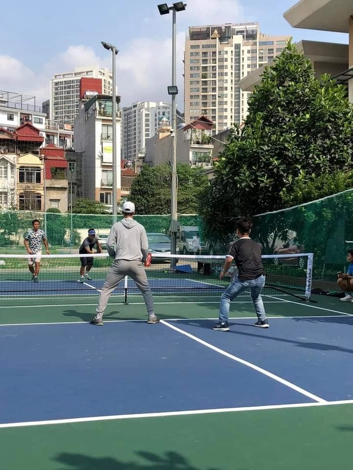 Cụm sân ETennis & Pickleball Viet Hoàng Mai