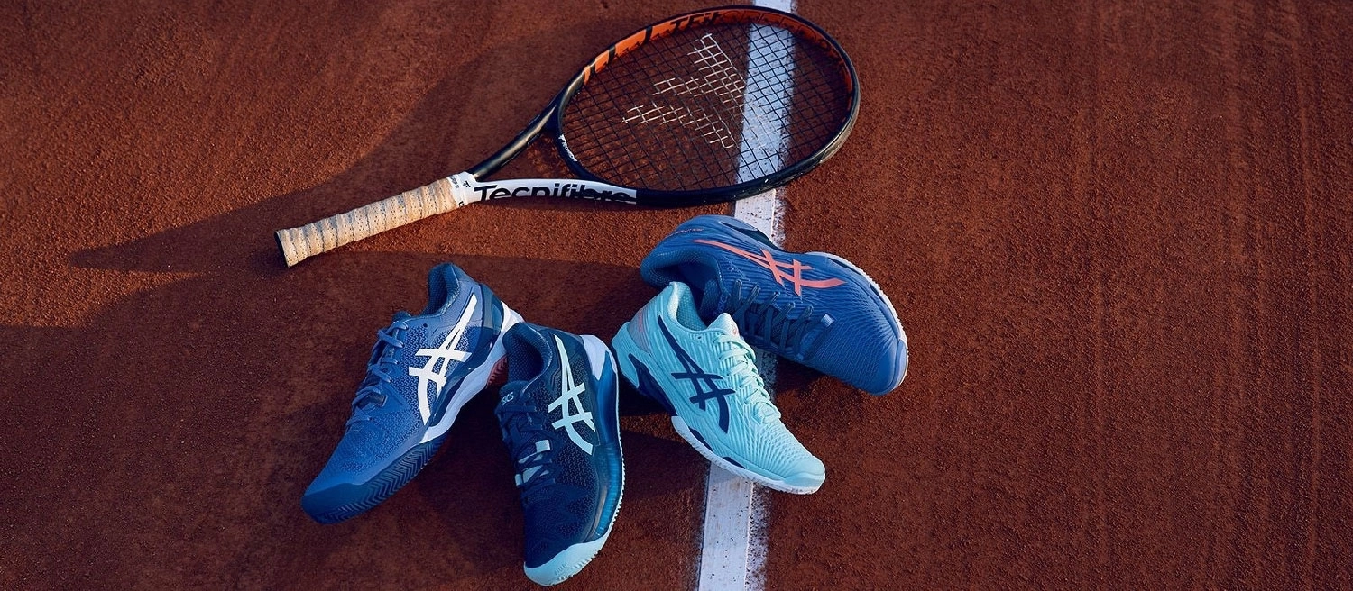 giày tennis Asics