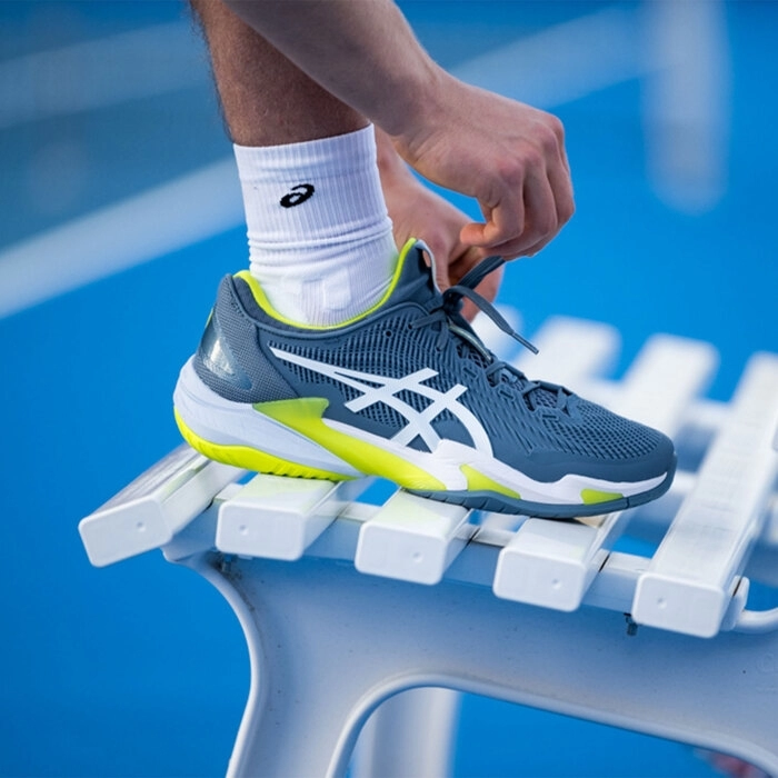 Giày tennis Asics chính hãng giá tốt tại ShopVNB