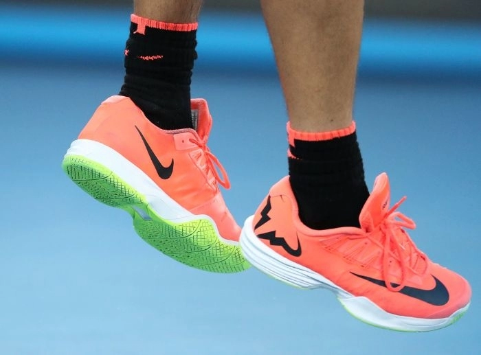 Giày tennis Nike chính hãng giá tốt