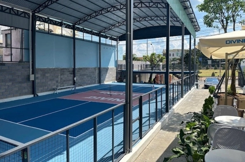  Mẫu hàng rào sân Pickleball sắt thép 2