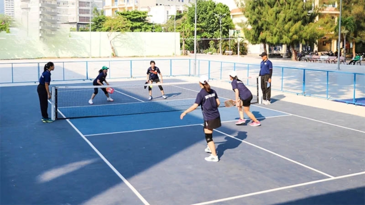 Lớp học pickleball Dayhoctennis.com