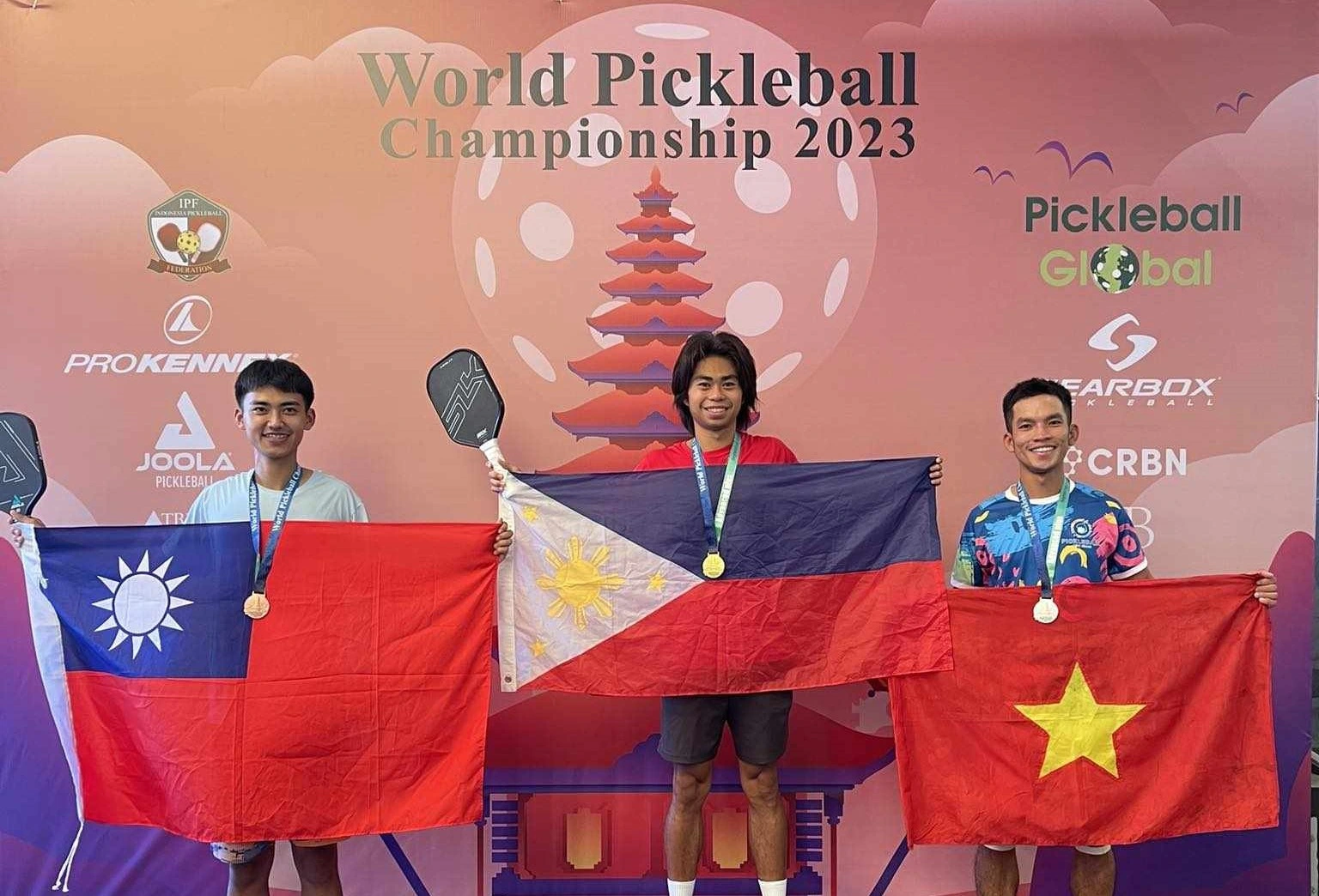 Những lưu ý khi chọn mua huy chương pickleball