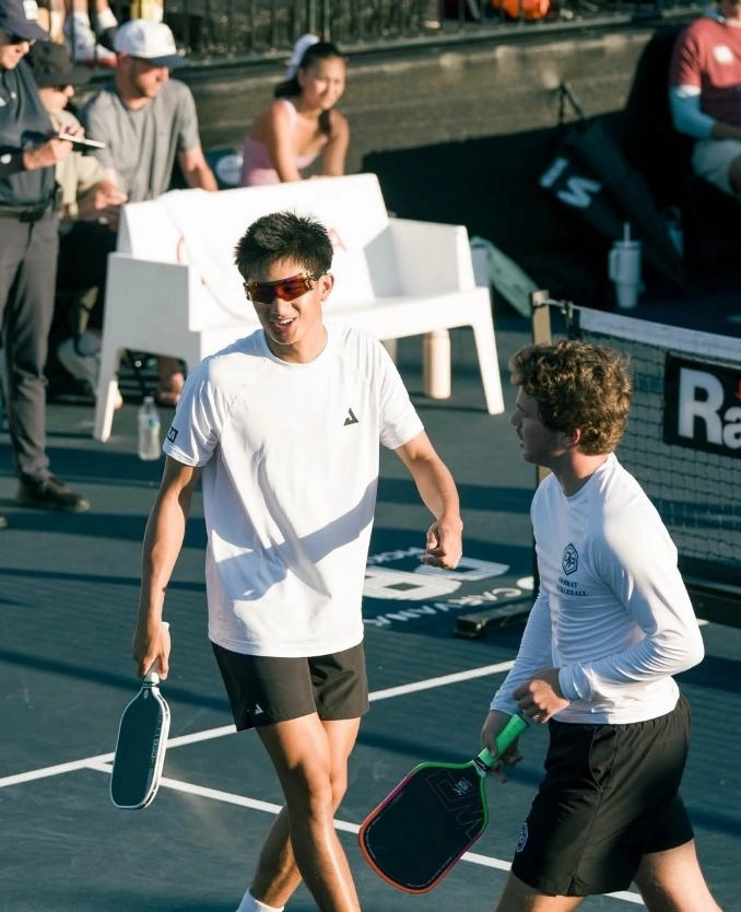 Jonathan Trương nhanh chóng đạt được thành tích tốt trong làng pickleball
