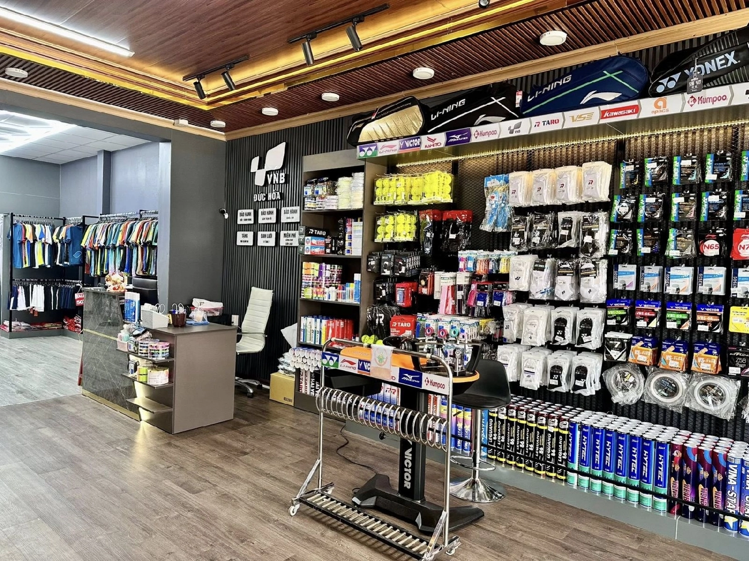 Hình ảnh không gian shopvnb đức hòa
