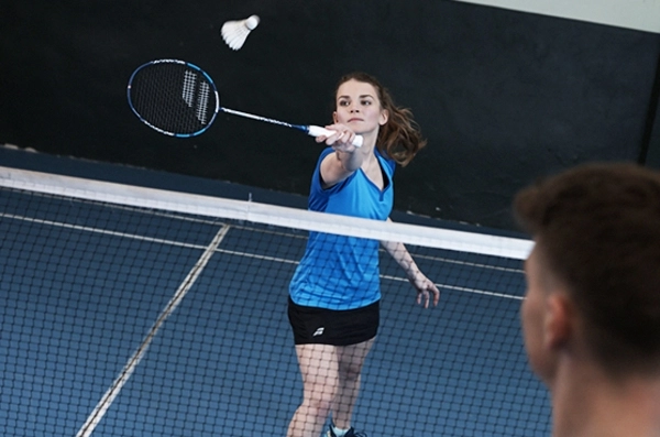 kỹ thuật đánh cầu lông 2 nhịp