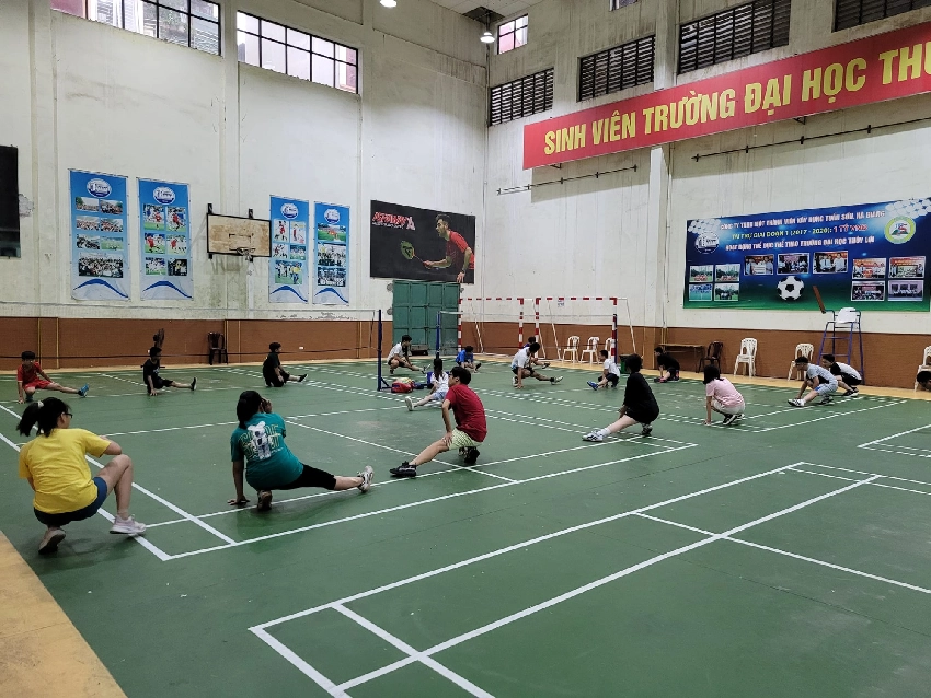 Lớp dạy cầu lông ở Hà Nội