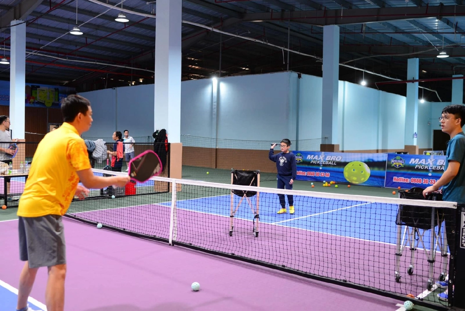 Sân Max Bro Pickleball
