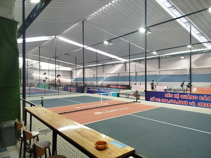 Các dịch vụ tiện ích tại sân Pickleball 18 Cộng Hoà