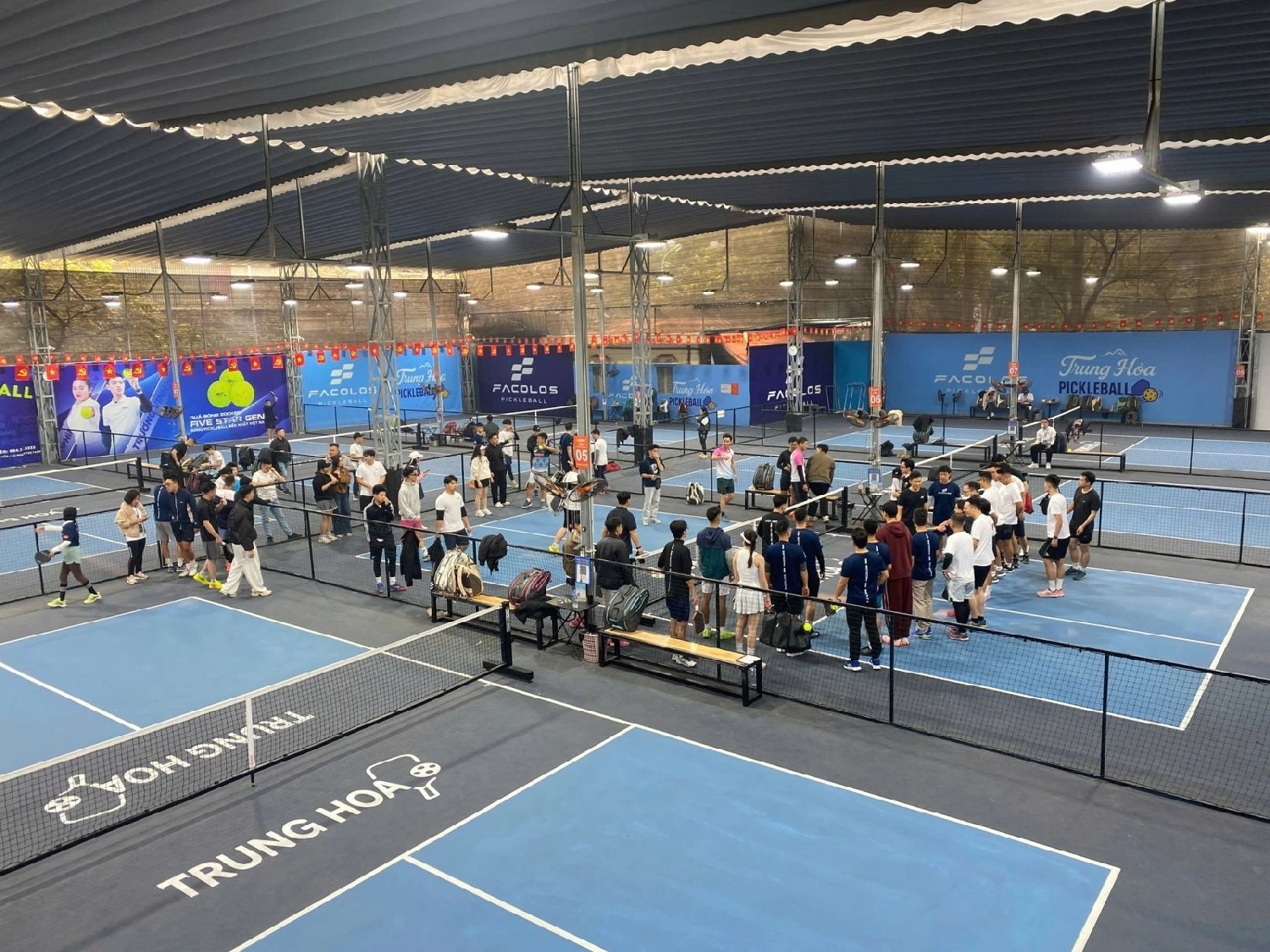 Sân pickleball Trung Hòa