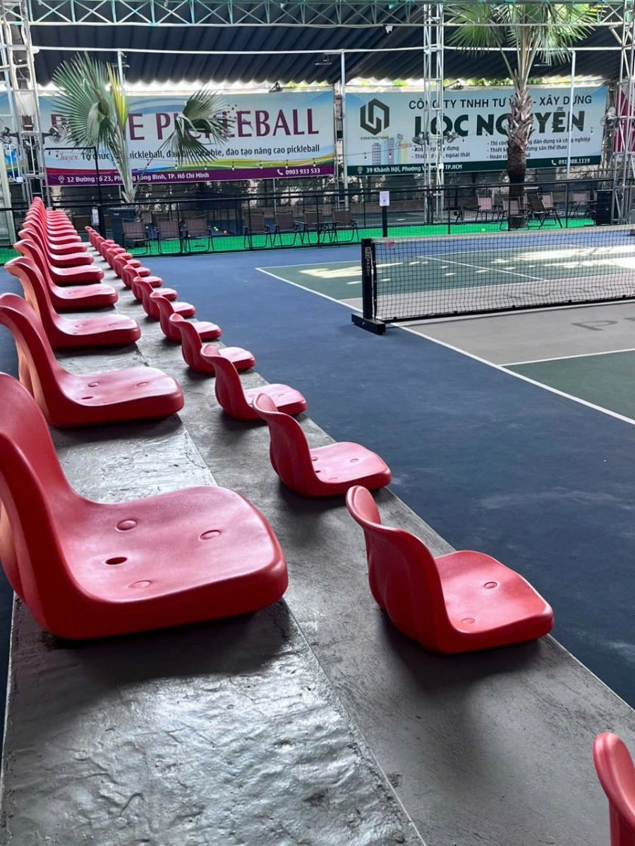 Khán đài tại sân Prime Pickleball