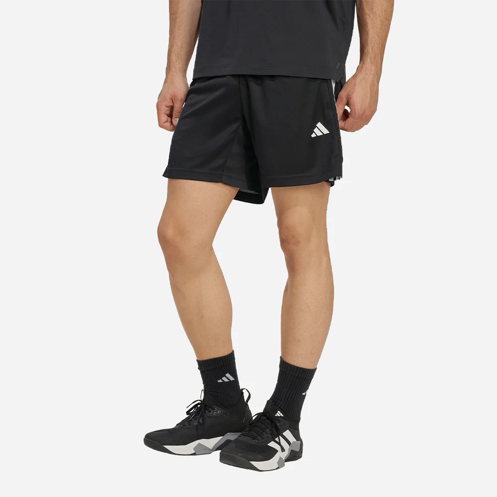 Quần cầu lông Adidas