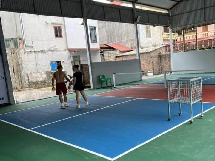 Các dịch vụ tiện ích của sân BD Pickleball