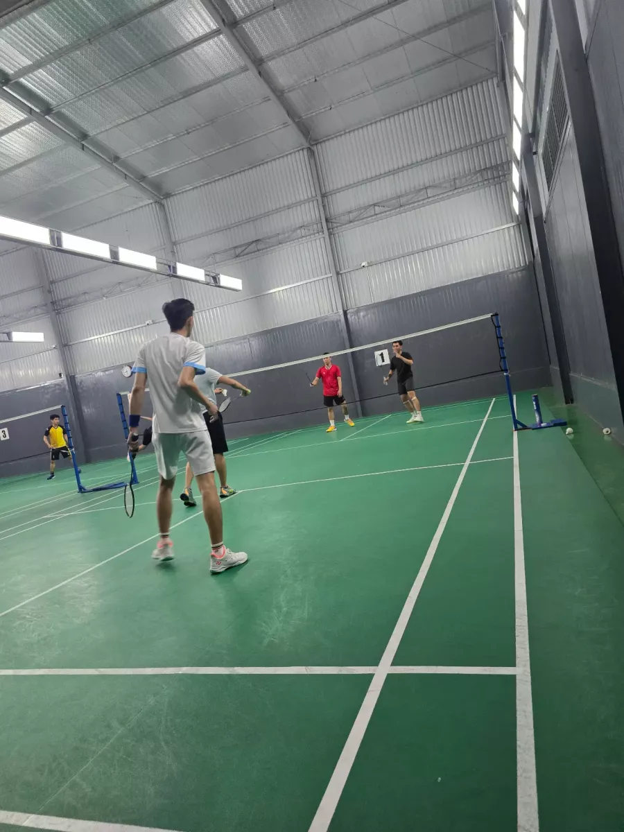 Không gian sân cầu lông 320 Trường chinh