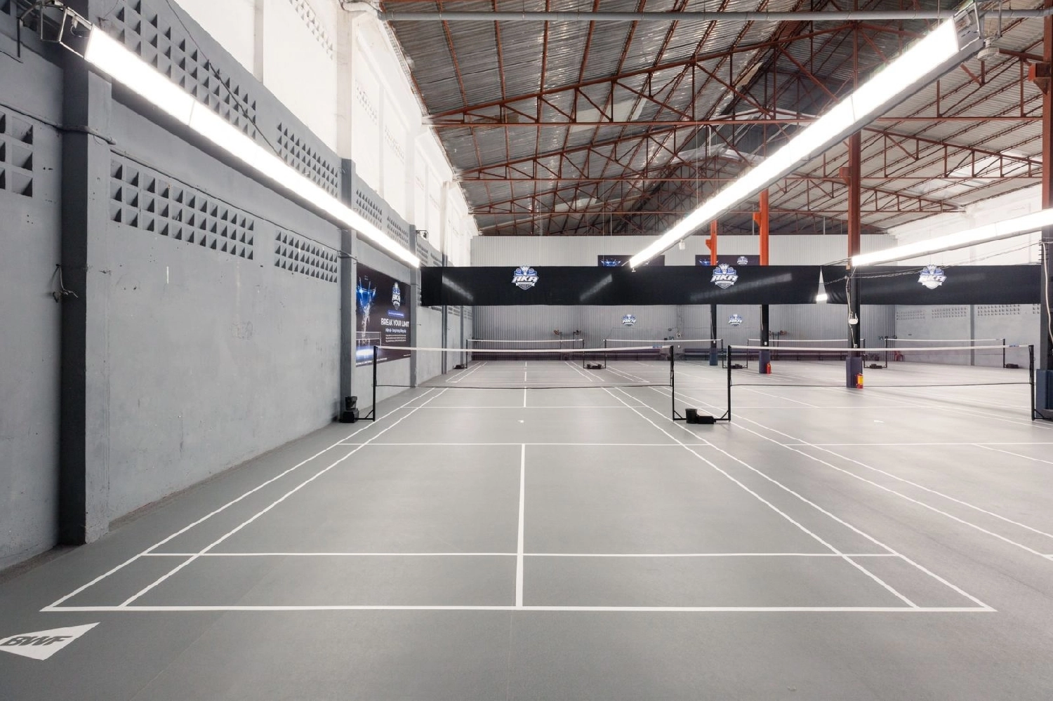 Hình ảnh sân cầu lông Aka Badminton Center