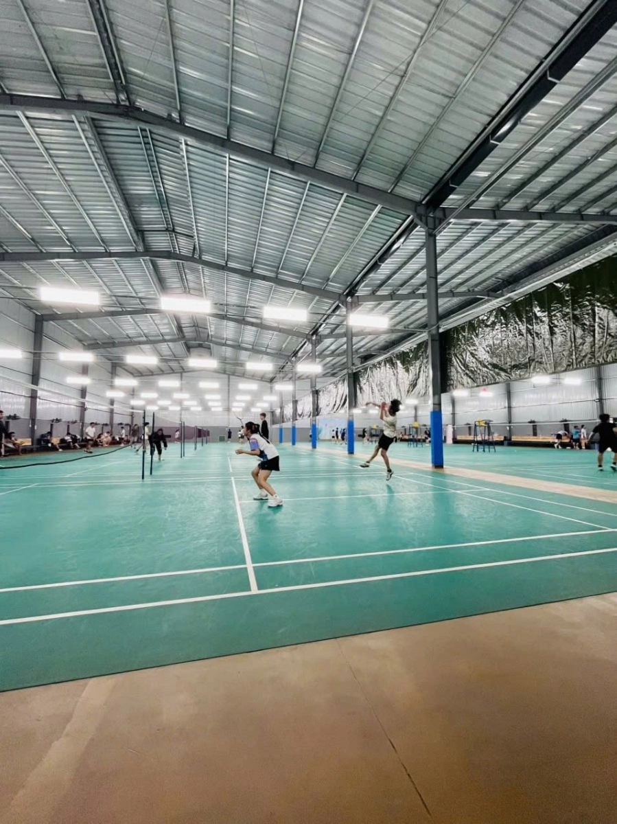Sân cầu lông Aurora Sport