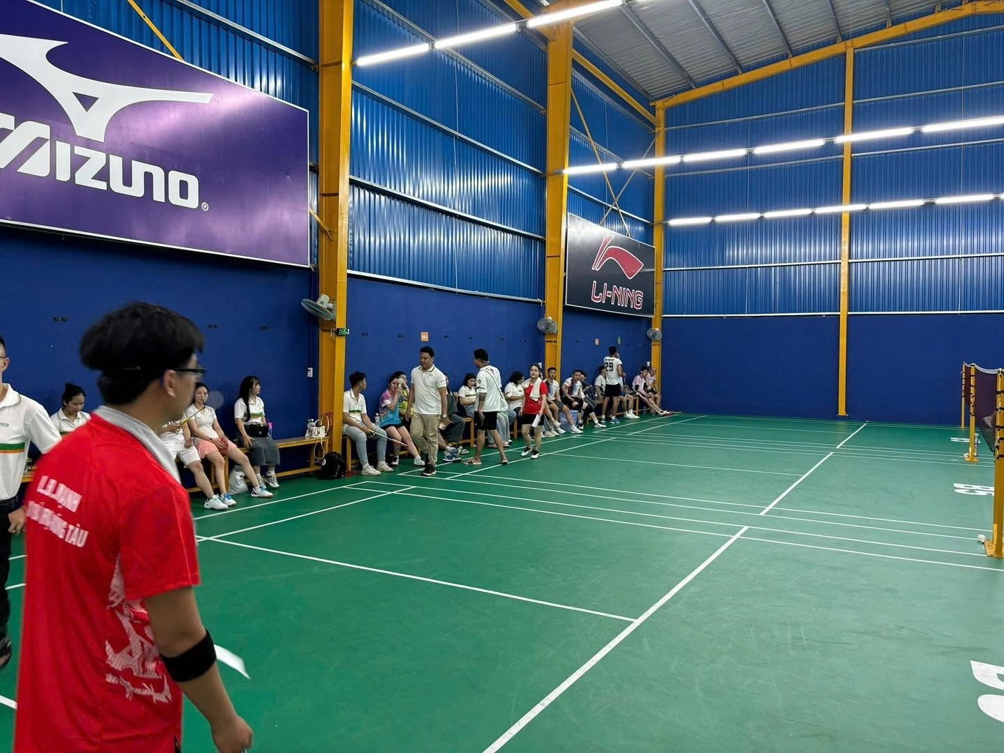 Sân cầu lông b5
