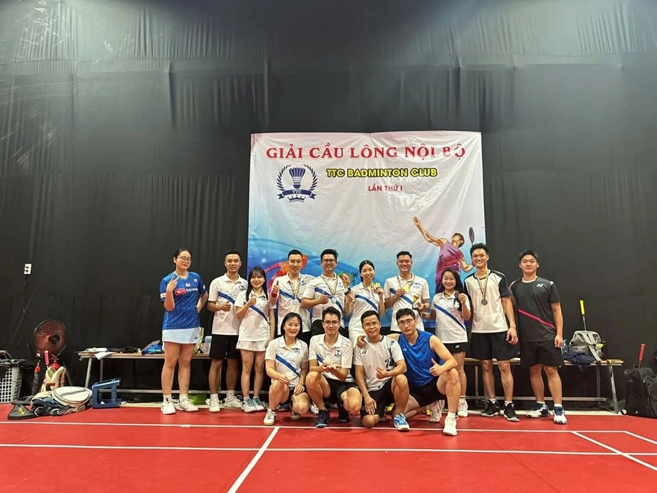 Các giải đấu tại sân cầu lông ba la