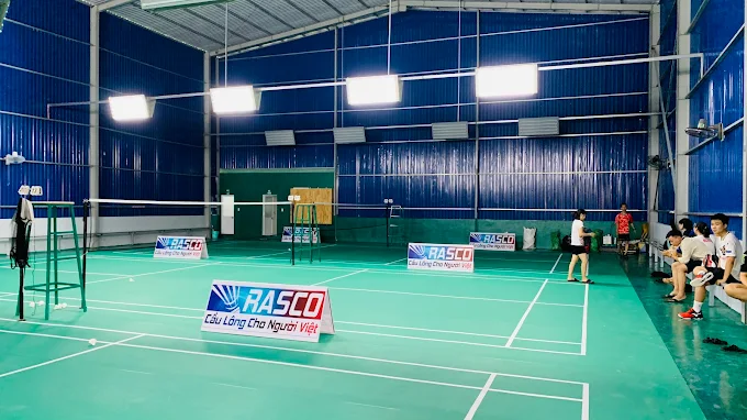 Các dịch vụ tiện ích tại sân Cầu Lông Bình Thắng