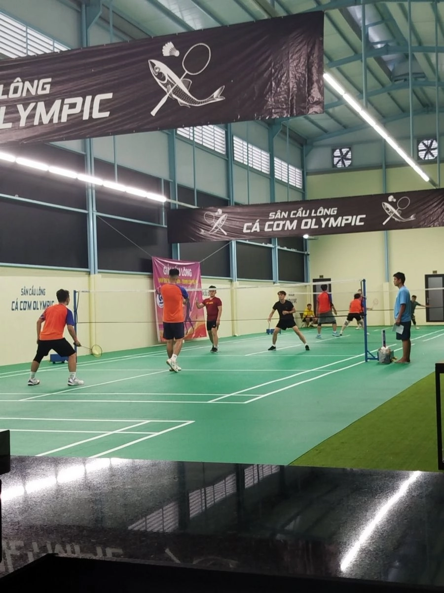 Sân cầu lông cá cơm Olympic
