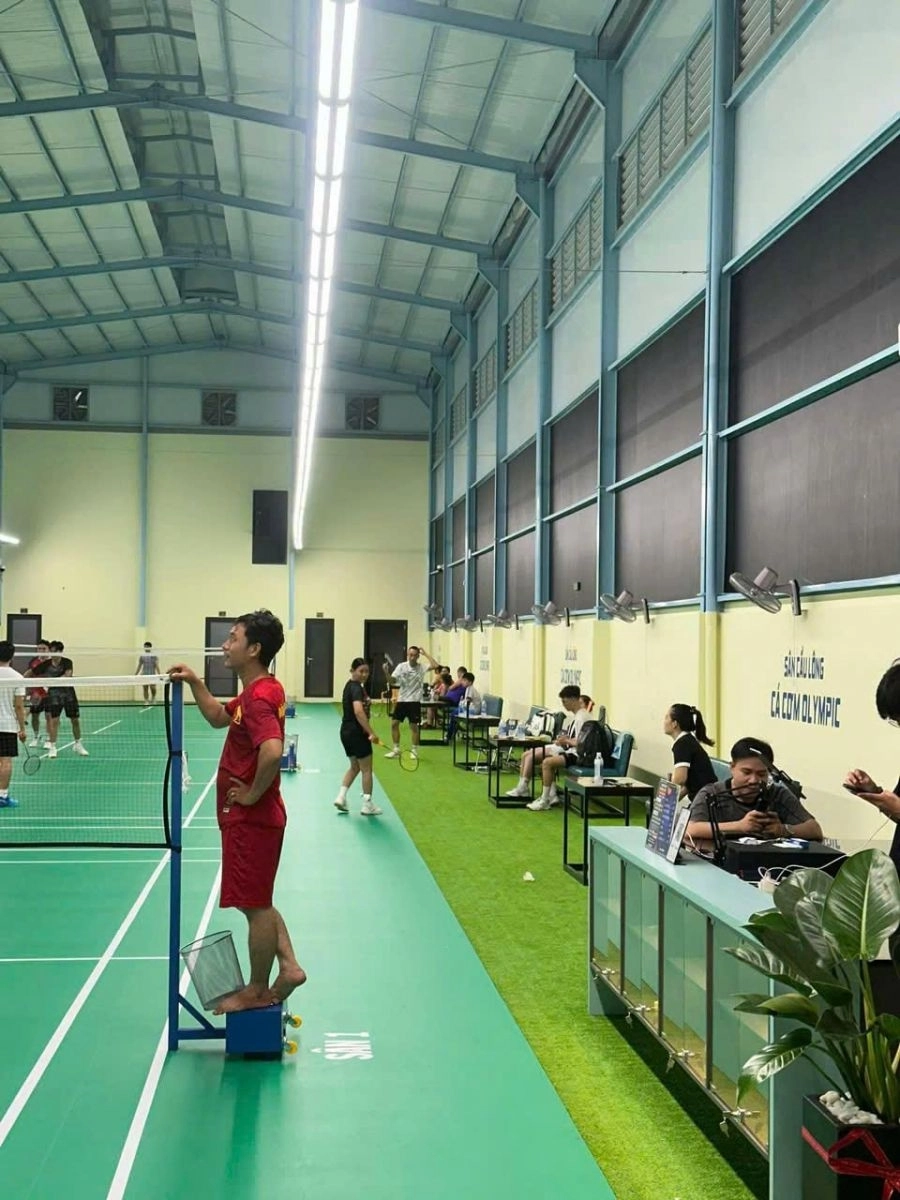 Những tiện ích tại sân cầu lông cá cơm