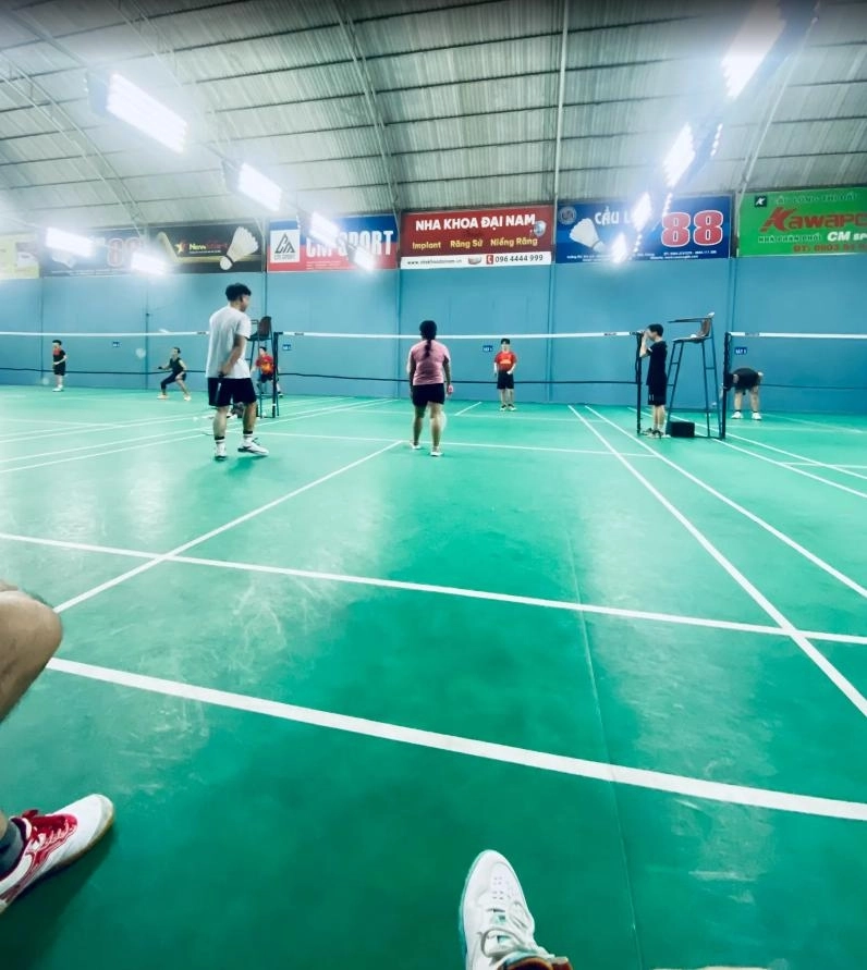 Sân cầu lông CM Sport