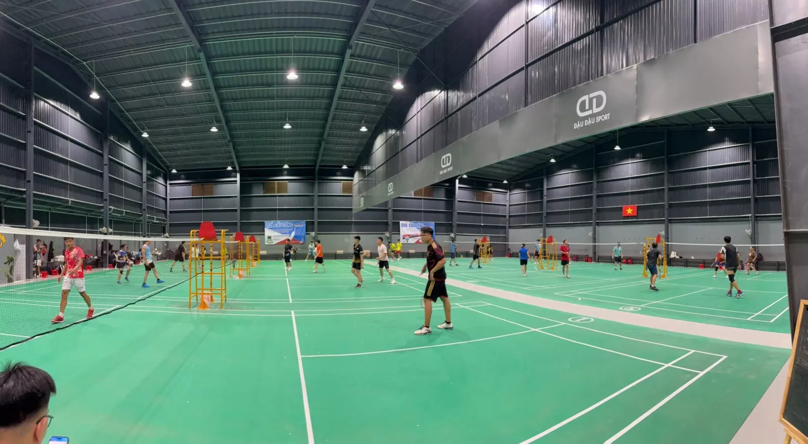 Sân cầu lông đậu đậu 2