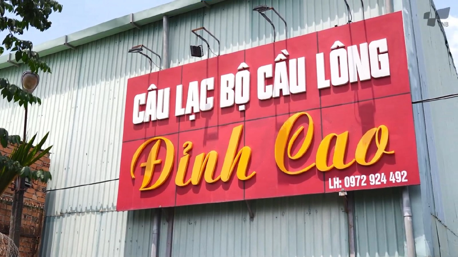 Giới thiệu sân cầu lông Đỉnh Cao