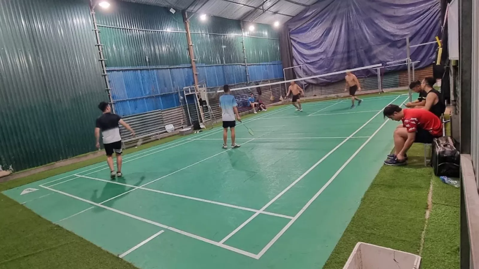 Sân cầu lông HPS