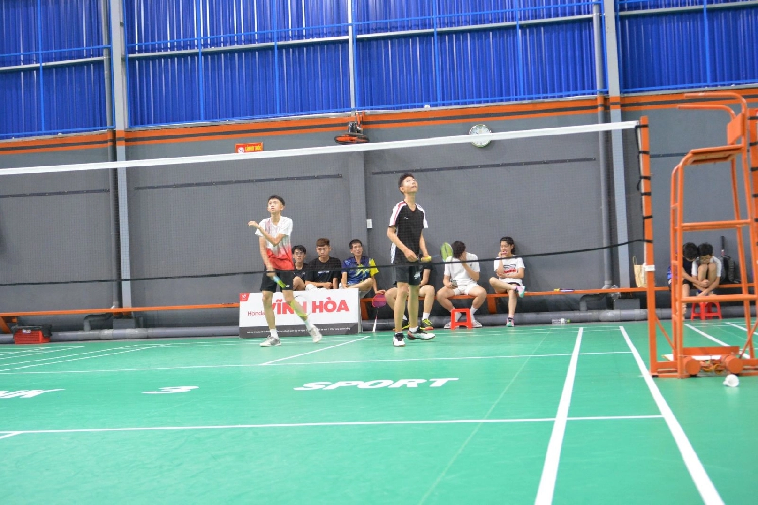  Sân cầu lông - hồ bơi tank sport sóc trăng