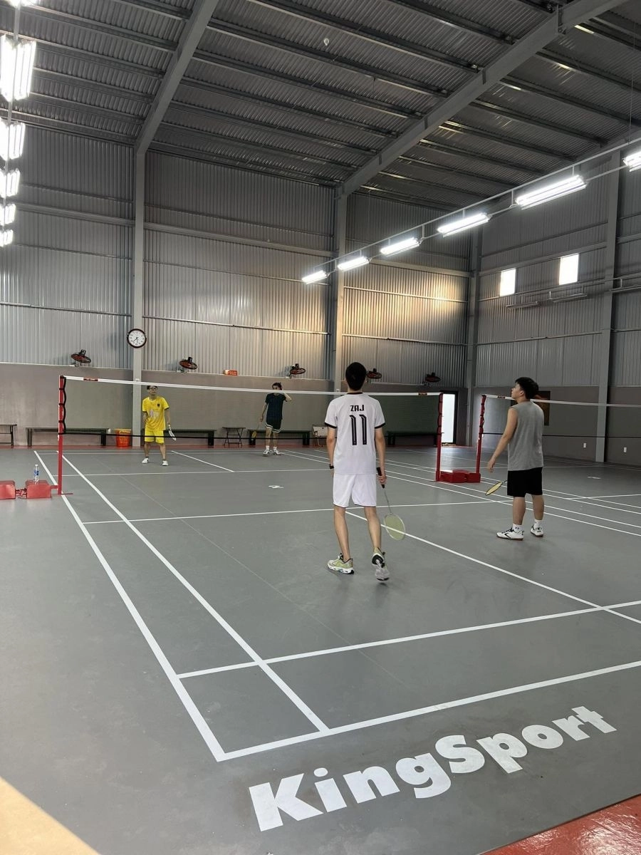 Không gian sân cầu lông KingSport