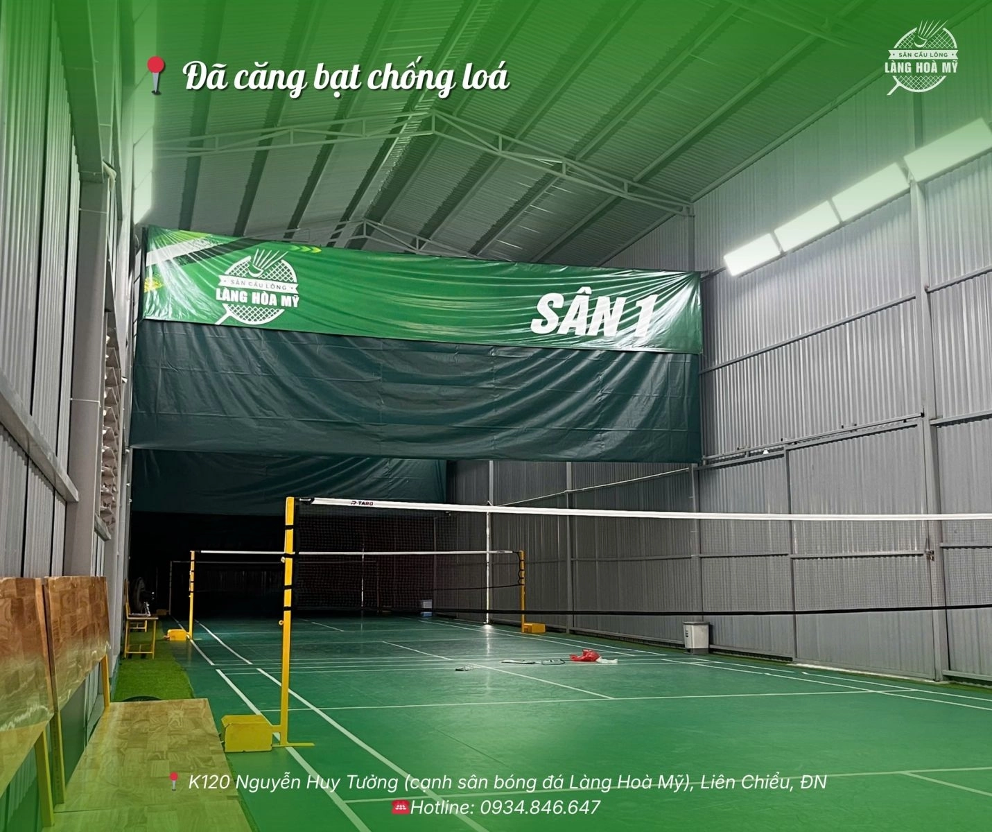 Sân cầu lông làng hòa mỹ căng bạt chống lóa