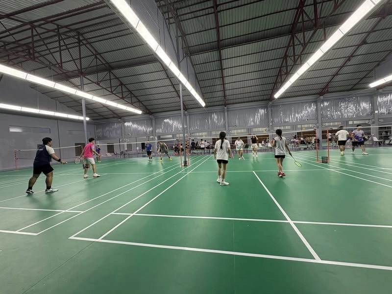 Khám phá sân cầu lông nguyễn trọng quyền