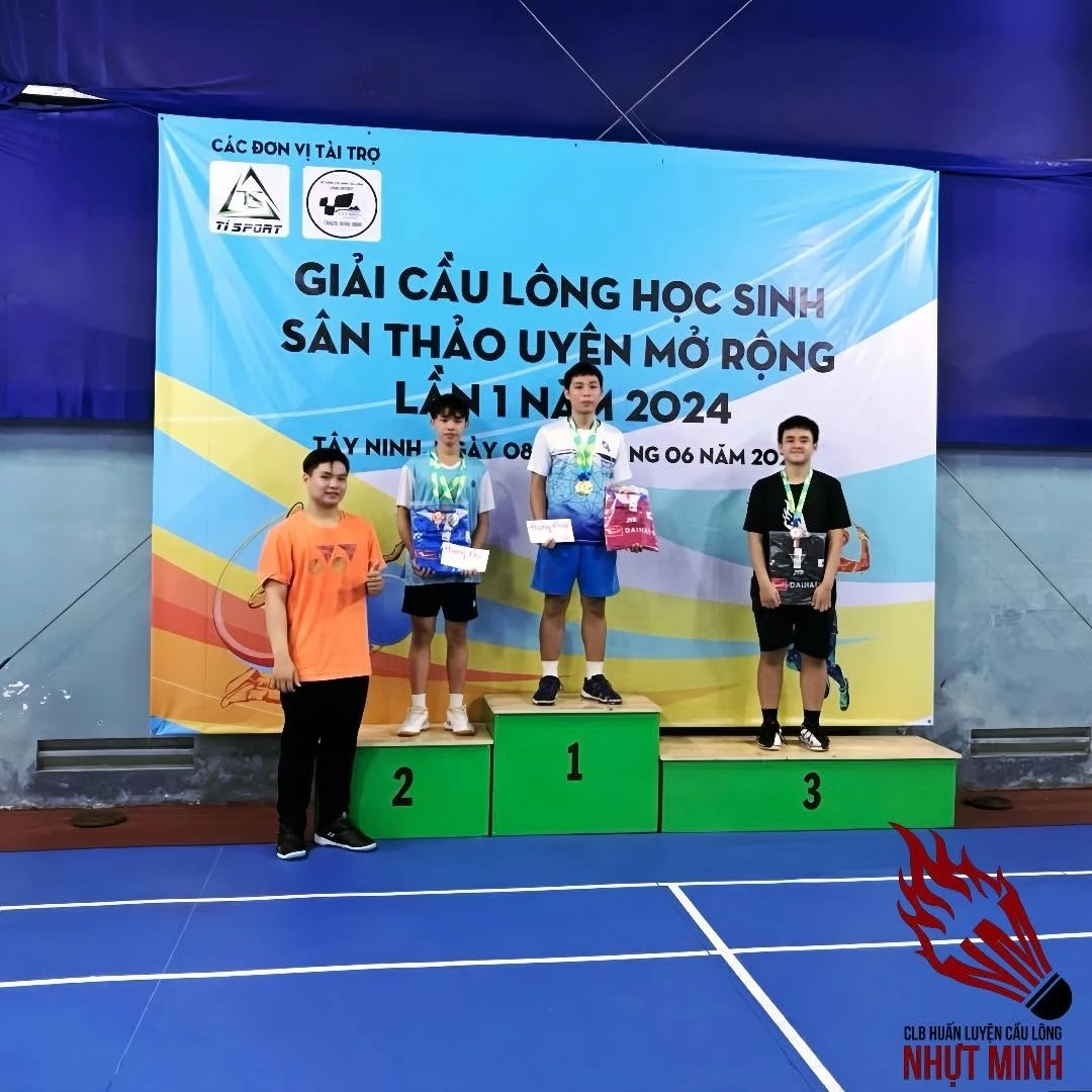 Những tiện ích tại sân cầu lông nhựt minh