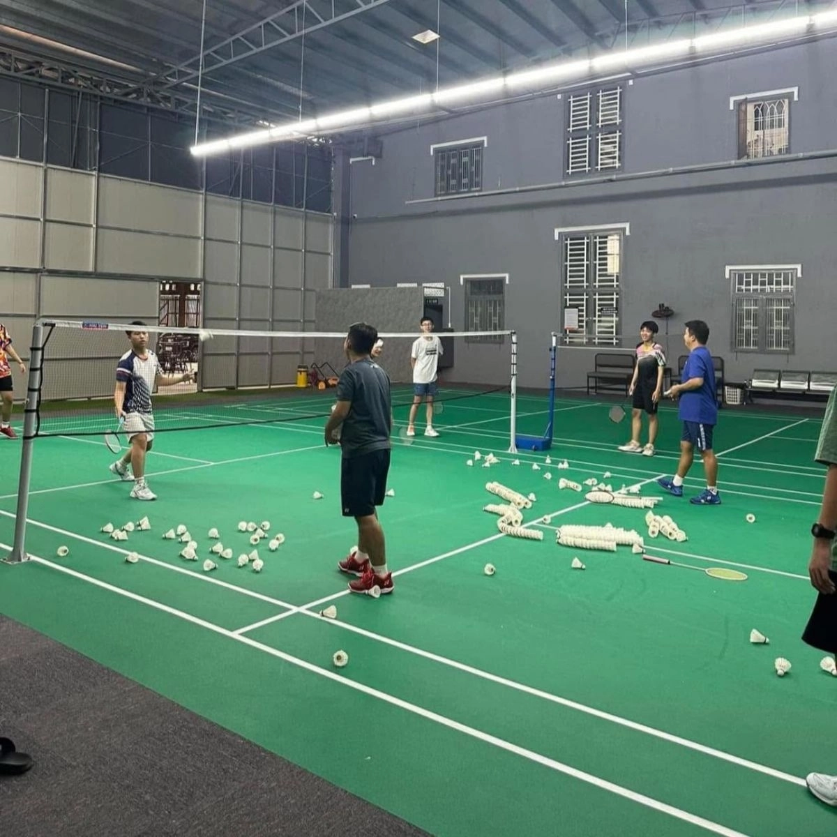 Sân cầu lông phúc quân