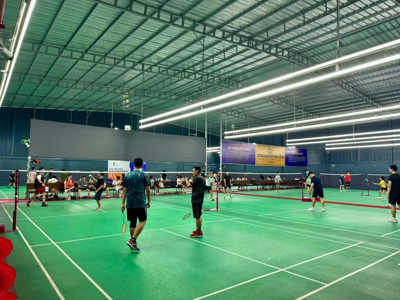 Sân cầu lông QV Badminton