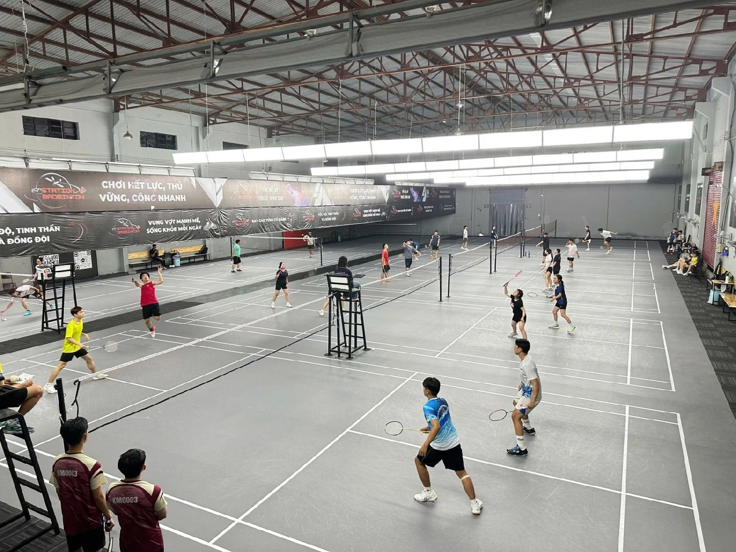 Sân cầu lông station badminton