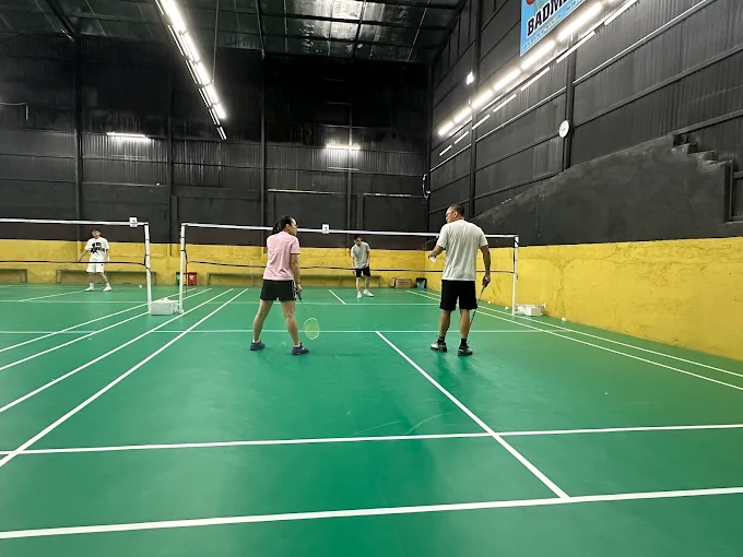Sân cầu lông T&T Badminton Lâm Đồng