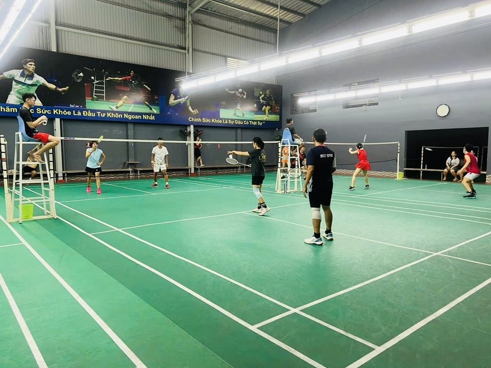 Giá thuê sân Cầu Lông Tam Anh