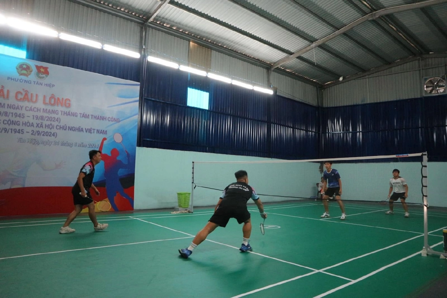 Sân cầu lông Tân Hiệp