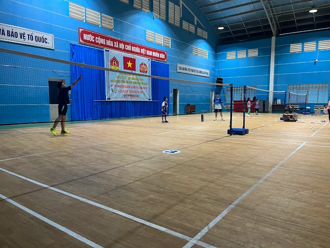 sân Cầu Lông Tây Thạnh