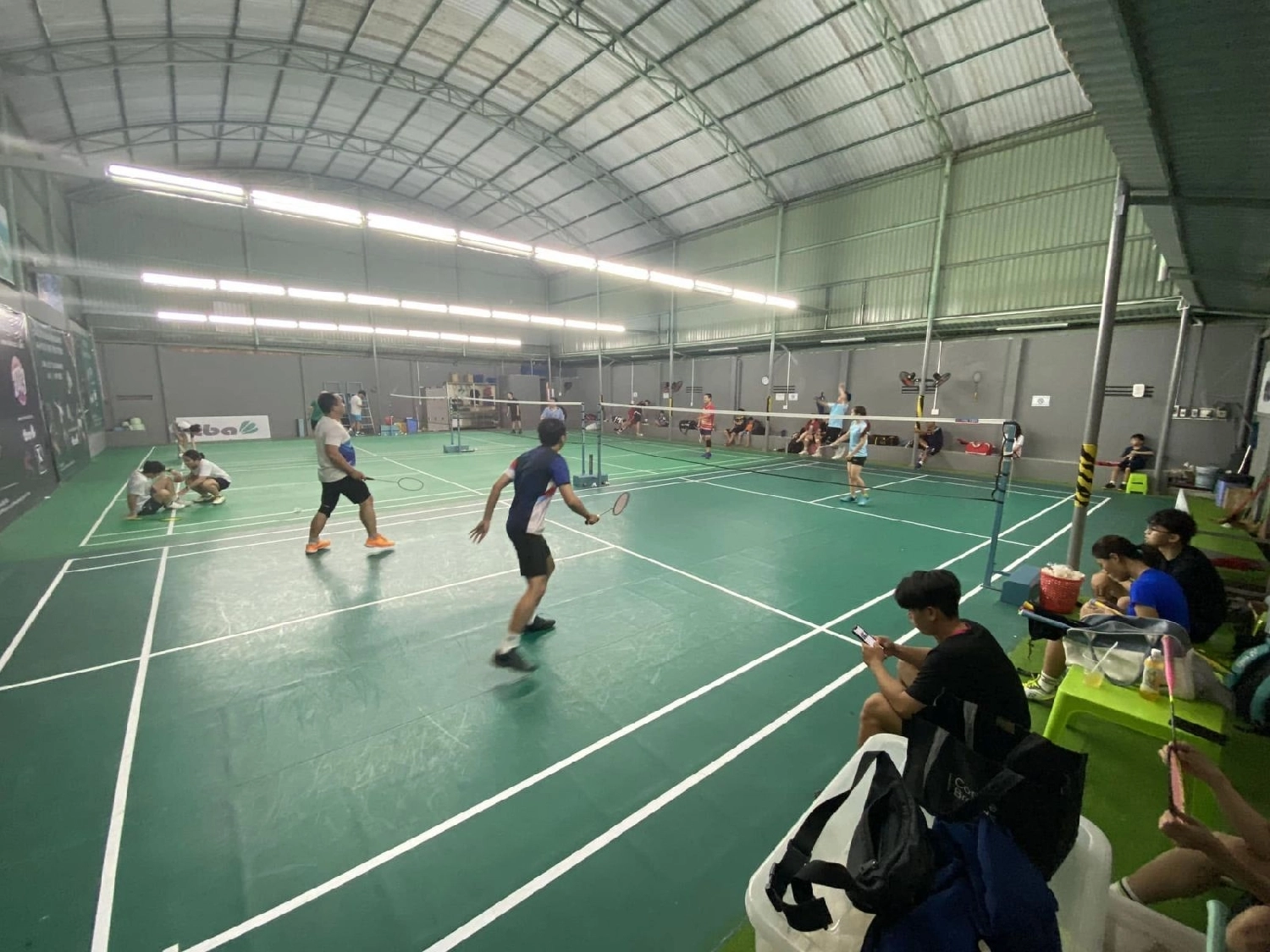 Sân cầu lông TBA