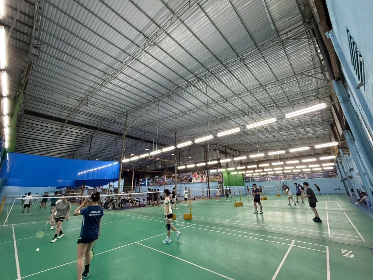 Sân cầu lông Titan TTC